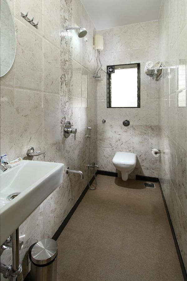 Hotel 7 Seas วากาตอร์ ภายนอก รูปภาพ