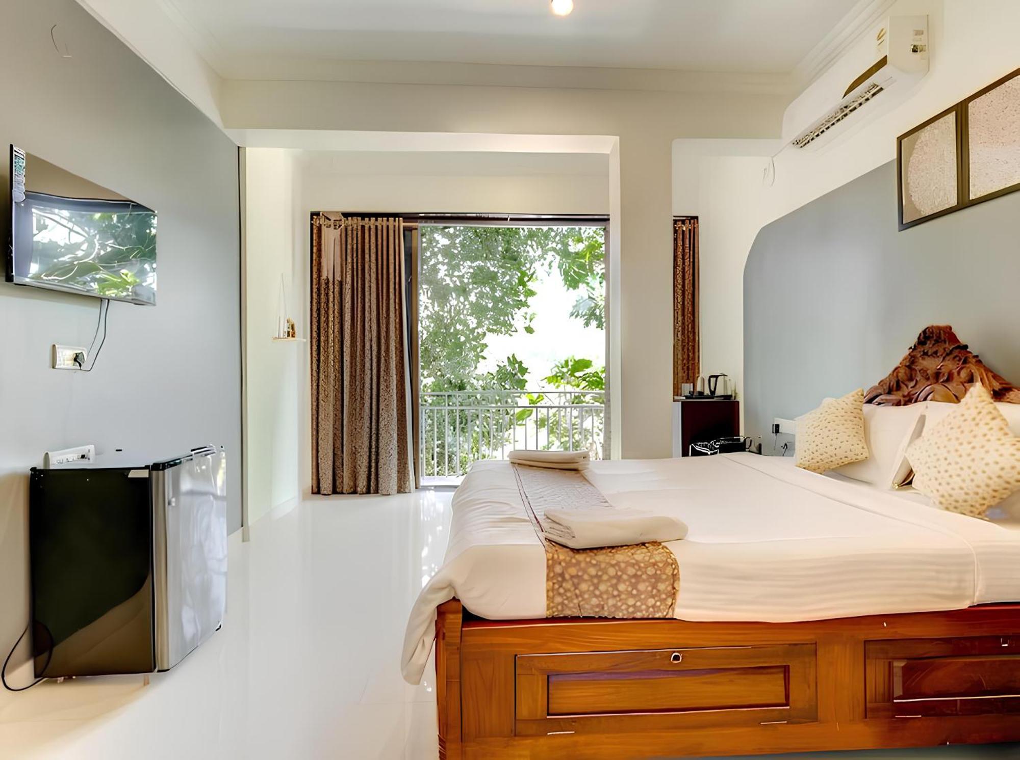 Hotel 7 Seas วากาตอร์ ภายนอก รูปภาพ